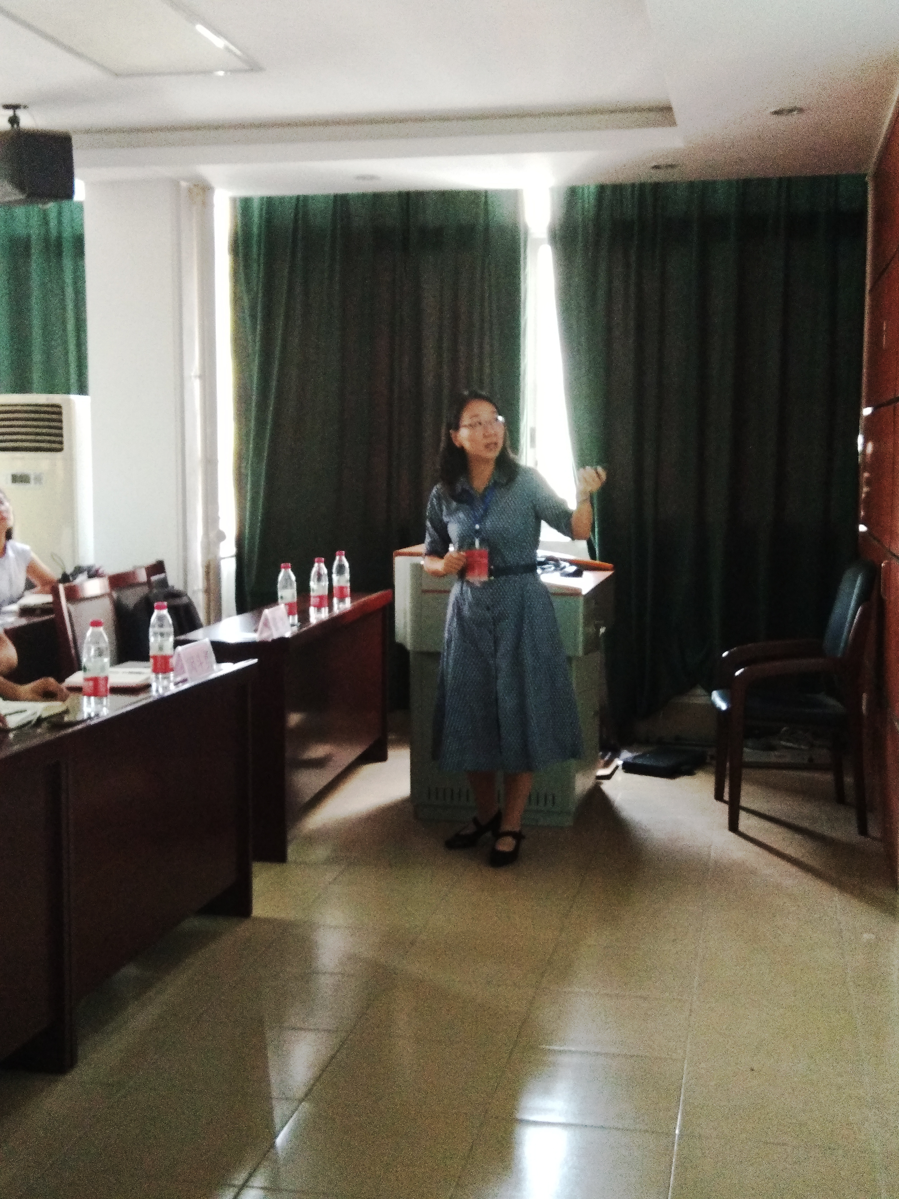 (张昱教授简介)