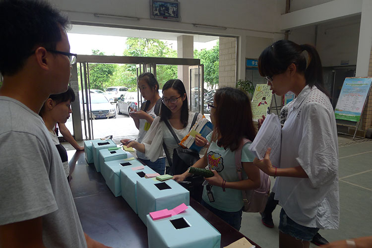 现场同学投票.jpg